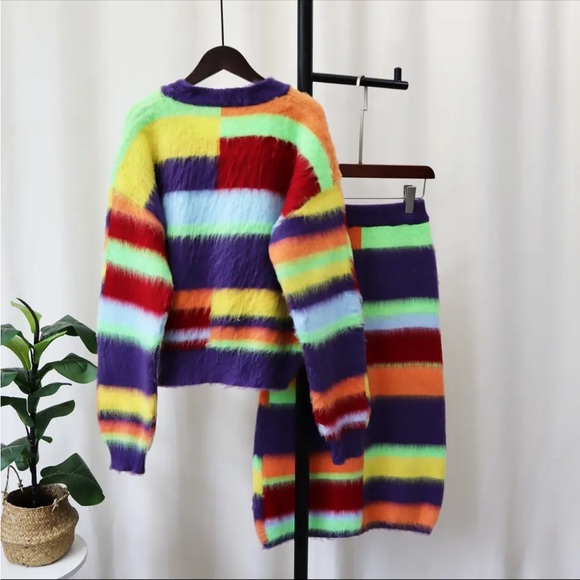 Taste The Rainbow Two Piece Set Rainbow🌈😋 - Picture 5 of 7